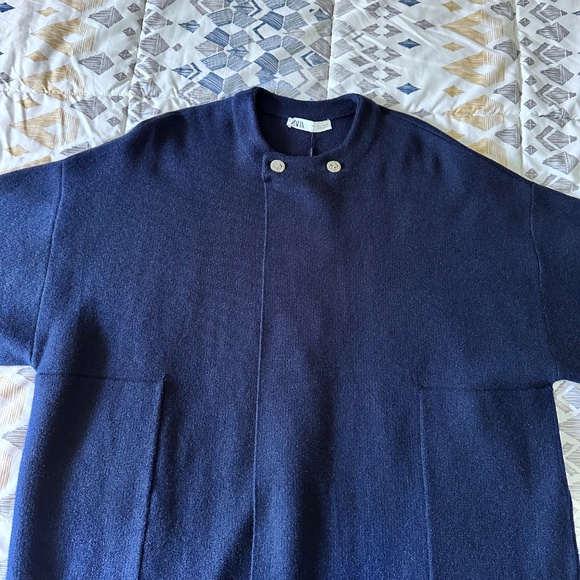 Zara Women's Toggle Closure Sweater (size: L) - NWT - Picture 8 of 14